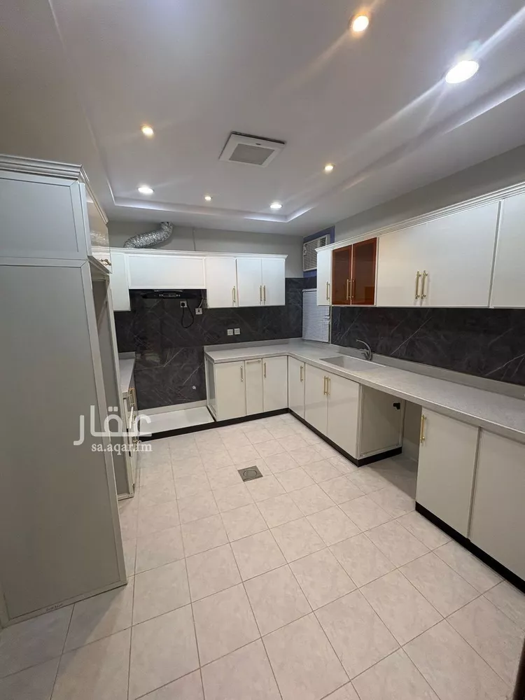شقة للإيجار في شارع جبل علي, حي غرناطة, مدينة الرياض, منطقة الرياض