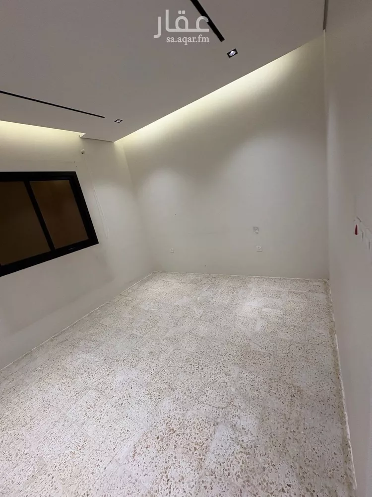 Floor for Rent in Riyadh Ishbiliyah 9