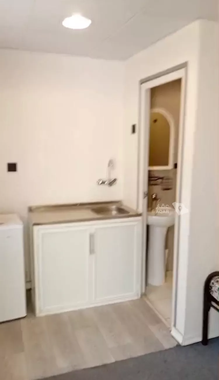 استوديو للإيجار في شارع شهيد الدين ثم الوطن مشعل عائد مارق الع, حي اليرموك, مدينة الرياض, منطقة الرياض 5