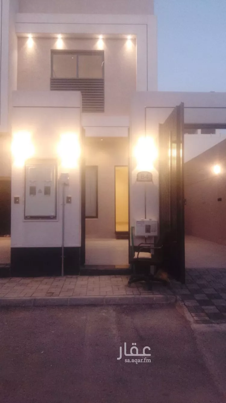 فيلا للبيع في شارع جبل فرقان, حي القادسية, مدينة الرياض, منطقة الرياض صورة 2