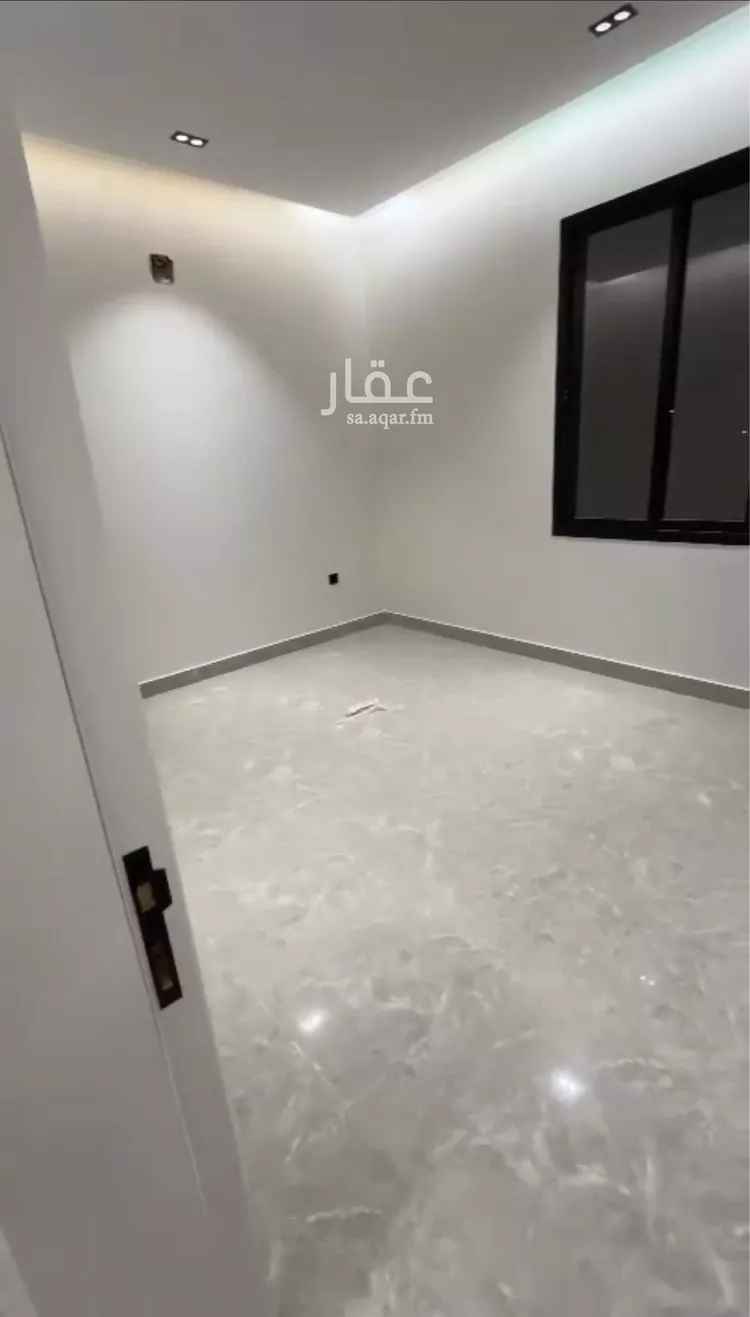 Floor for Rent in Riyadh Al Janadriyah صورة 2