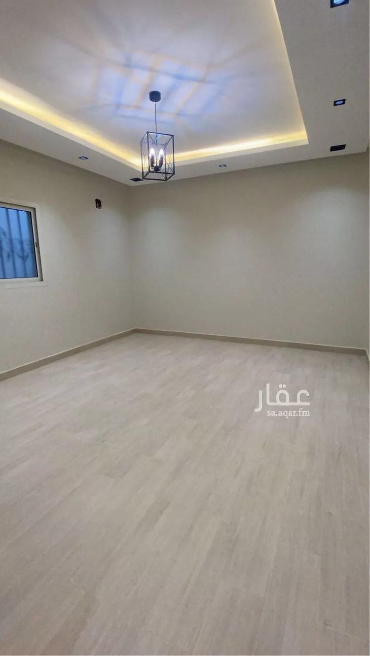 دور للبيع في شارع زينب بنت عمر, حي إشبيلية, مدينة الرياض, منطقة الرياض 6