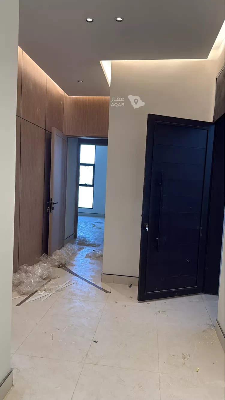 Floor for Rent in Riyadh Al Janadriyah