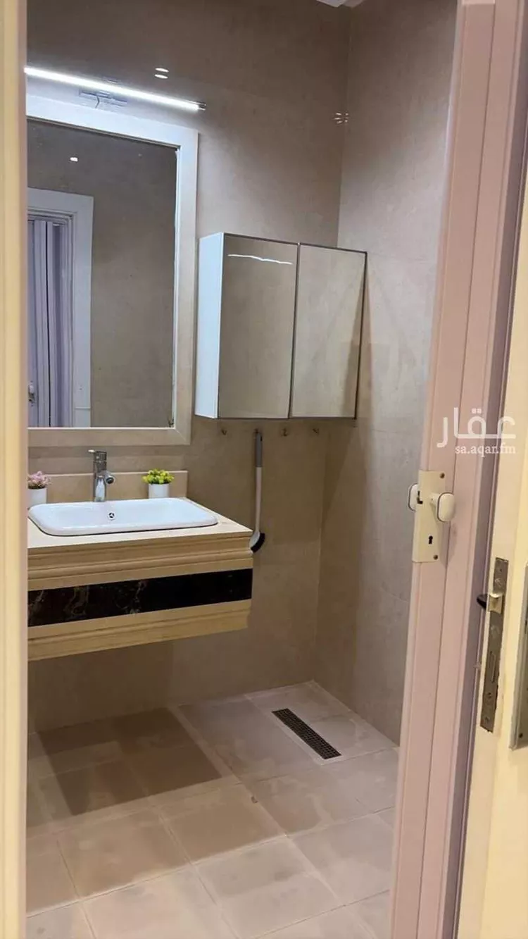 شقة للإيجار في شارع رقم 293 ، حي الملقا ، الرياض ، منطقة الرياض صورة 4