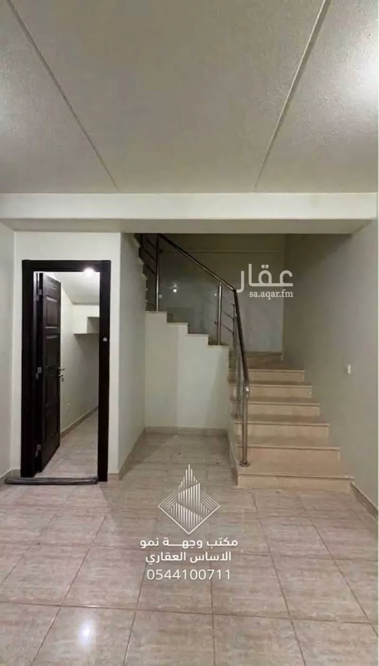 فيلا للبيع في شارع عبدالرحمن بن وردان, حي مطار الملك خالد الدولي, مدينة الرياض, منطقة الرياض صورة 3