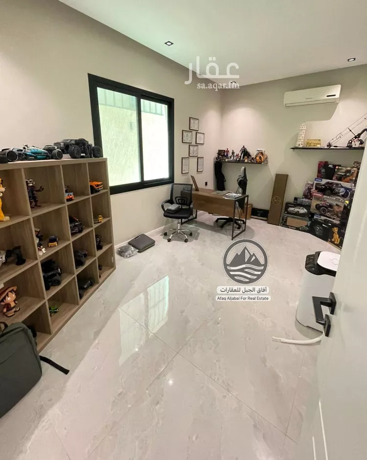 Villa for Sale in Riyadh Al Yarmouk 12