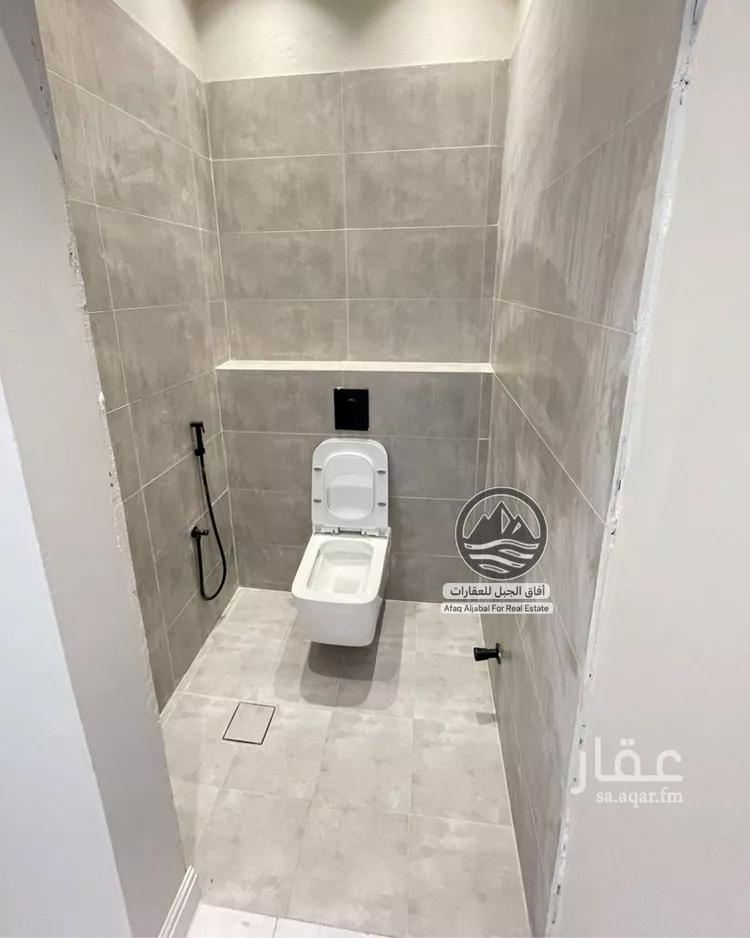 Villa for Sale in Riyadh Al Yarmouk 8