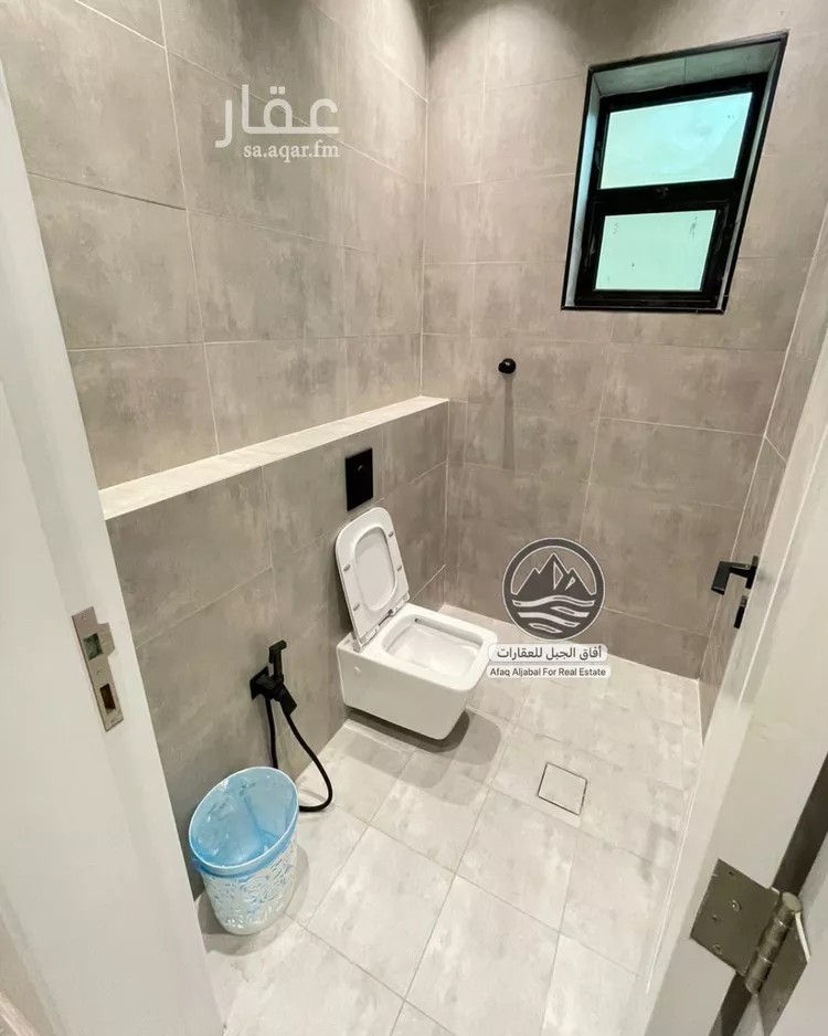 Villa for Sale in Riyadh Al Yarmouk 11