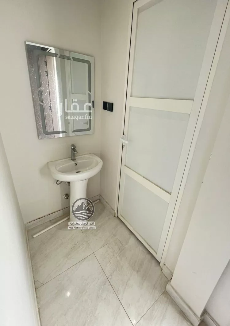 Floor for Sale in Riyadh An Narjis 8