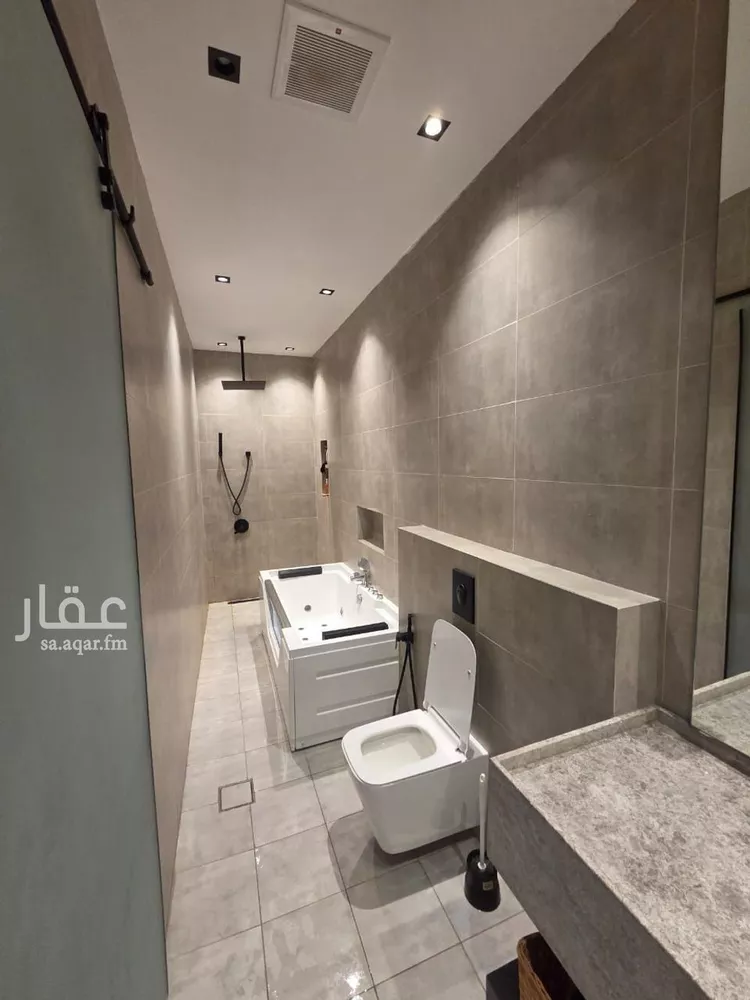 Villa for Sale in Riyadh Al Yarmouk 19