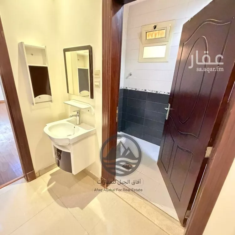 دور للإيجار في شارع المضاف, حي الوادي, مدينة الرياض, منطقة الرياض صورة 4