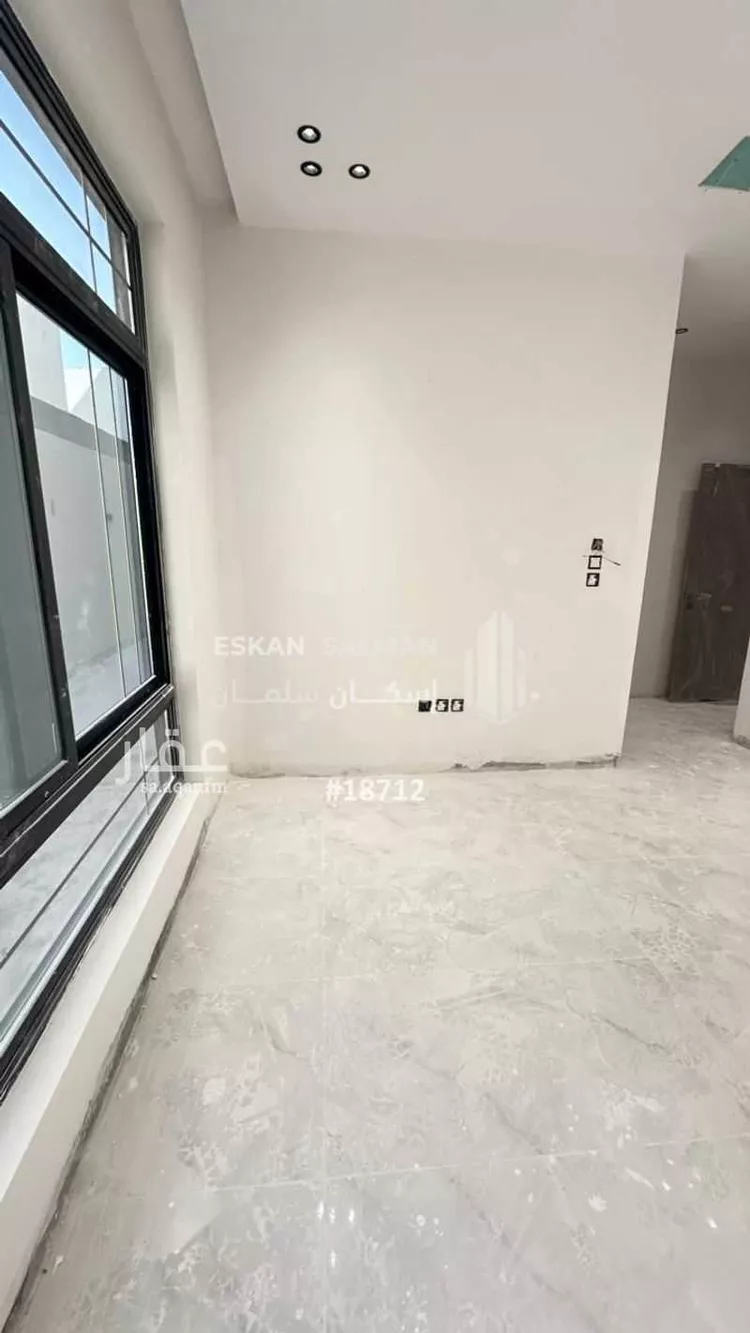 دور للبيع في شارع بطحاء, حي ضاحية الملك فهد, مدينة الدمام, المنطقة الشرقية صورة 2