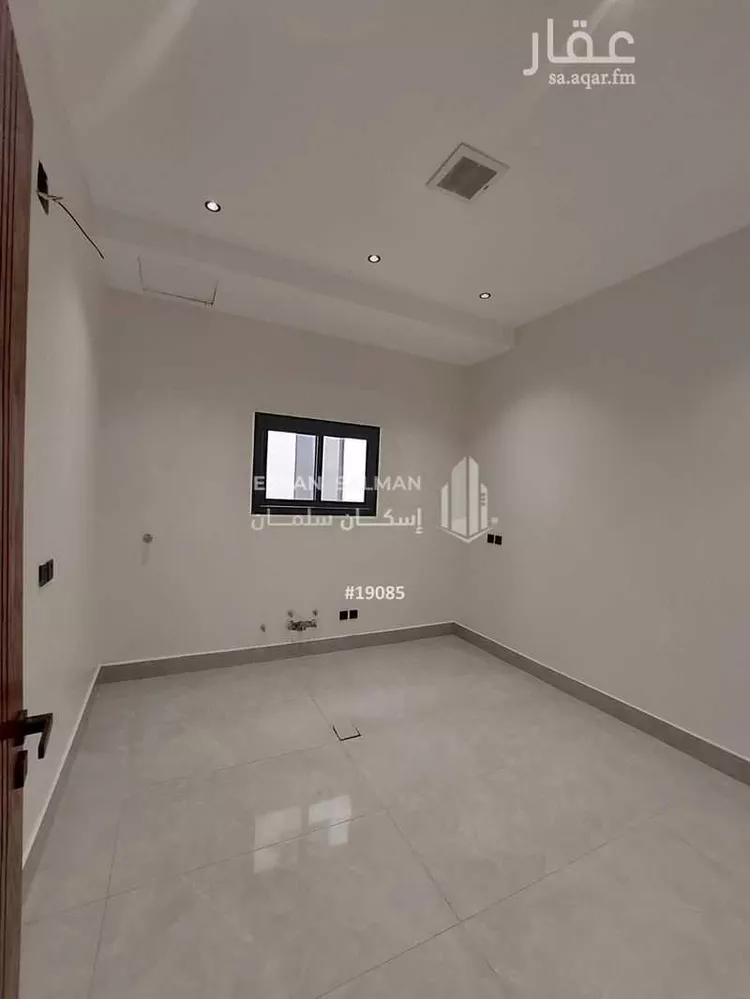 دور للبيع في شارع الشيخ خليفة بن حمد ال ثاني, حي المعيزيلة, مدينة الرياض, منطقة الرياض صورة 3