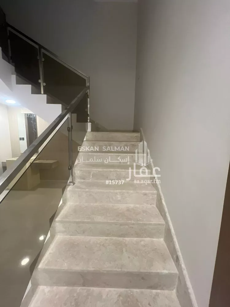 فيلا للبيع في شارع يحيى بن إسماعيل, حي الفاروق, مدينة الرياض, منطقة الرياض صورة 2