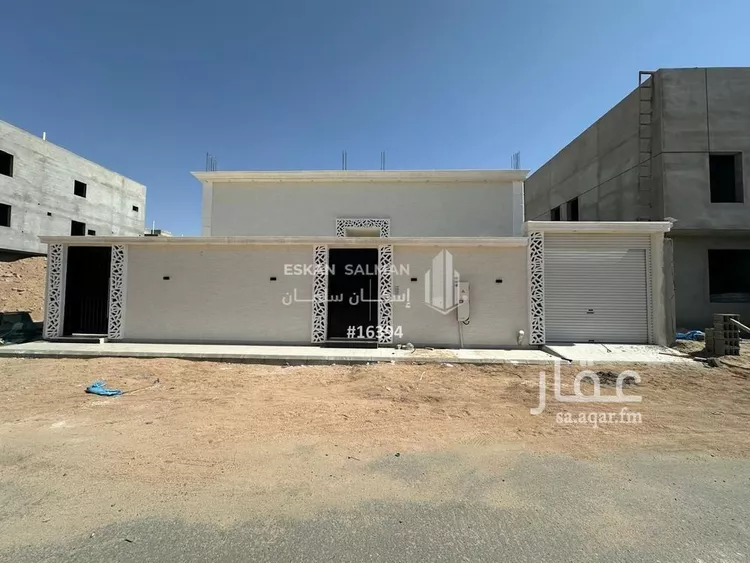 دور للبيع في شارع محمد بن هبة الله, حي ضاحية الإسكان, مدينة الطائف, منطقة مكة المكرمة