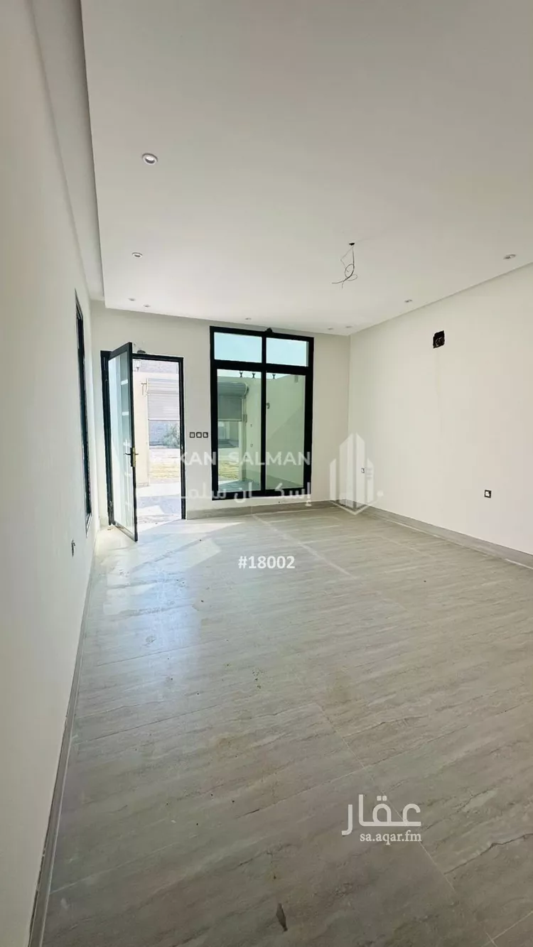 فيلا للبيع في شارع ابن مقداد, حي ضاحية الملك فهد, مدينة الدمام, المنطقة الشرقية صورة 2