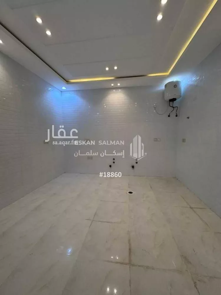 فيلا للبيع في شارع مغيرة, حي الوادي, مدينة الرياض, منطقة الرياض صورة 2