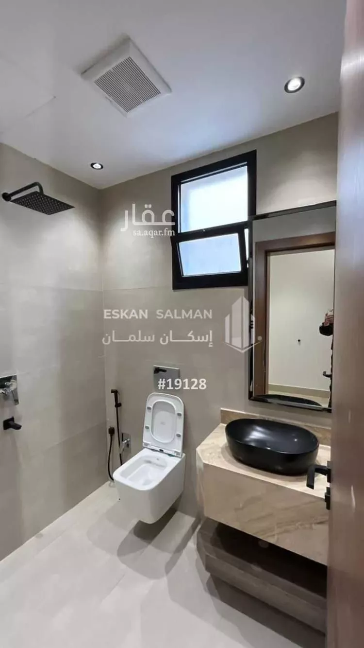 فيلا للبيع في شارع عيسى بن علي الكحال, حي عكاظ, مدينة الرياض, منطقة الرياض صورة 5