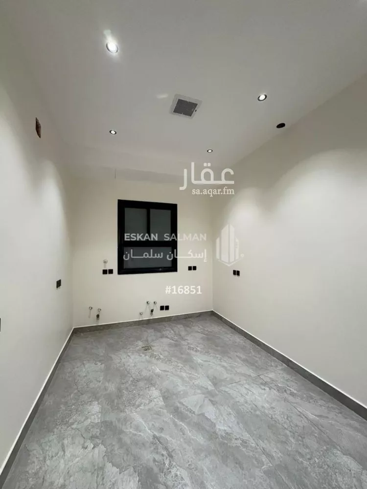 دور للبيع في شارع ابن يوسف الصناع, حي إشبيلية, مدينة الرياض, منطقة الرياض صورة 4