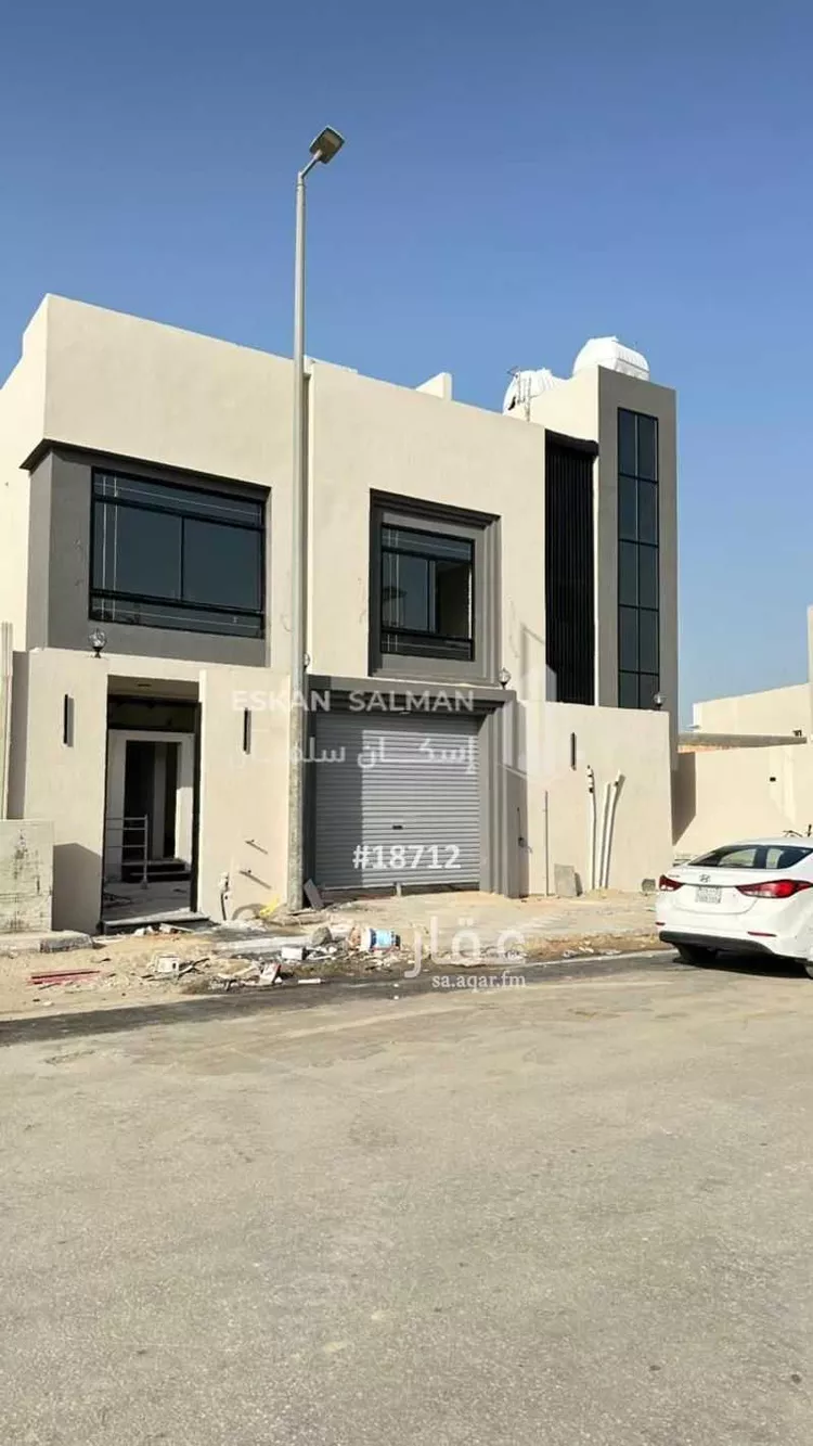 دور للبيع في شارع بطحاء, حي ضاحية الملك فهد, مدينة الدمام, المنطقة الشرقية