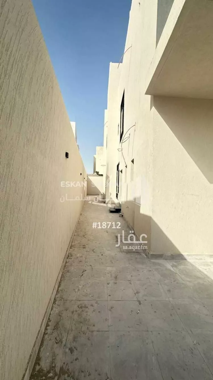 دور للبيع في شارع بطحاء, حي ضاحية الملك فهد, مدينة الدمام, المنطقة الشرقية صورة 4