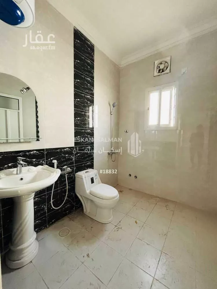 فيلا للبيع في شارع ورقان, حي عبدالله فؤاد, مدينة الدمام, المنطقة الشرقية صورة 4