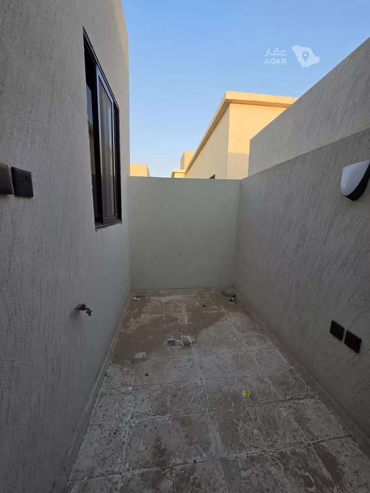 دور للبيع في شارع عبيدالله بن سهيل الأنصاري, حي العوالي, مدينة الرياض, منطقة الرياض 19