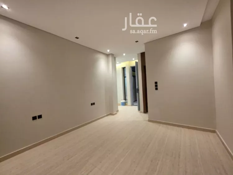 فيلا للبيع في شارع عبدالله العبسي, حي الزهرة, مدينة الرياض, منطقة الرياض صورة 4
