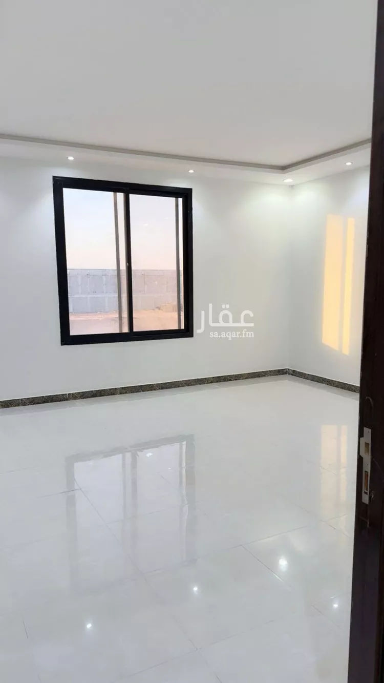 فيلا للإيجار في شارع عبيدالله الفقيه, حي الرمال, مدينة الرياض, منطقة الرياض صورة 5