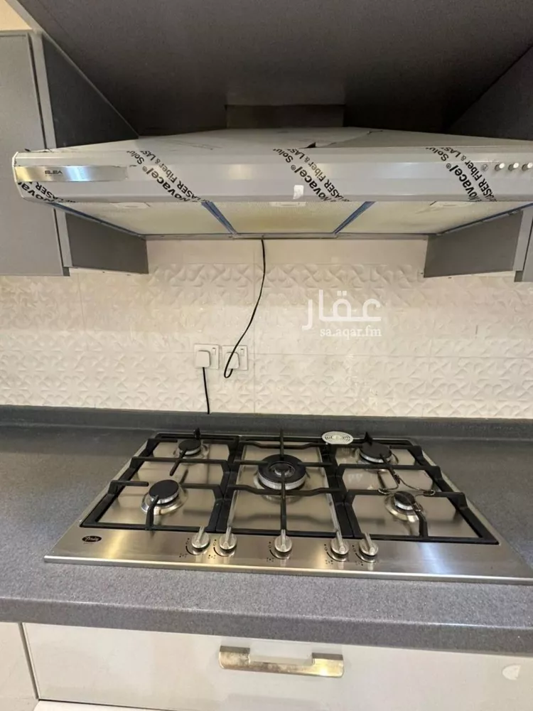 فيلا للإيجار في شارع عبيدالله الفقيه, حي الرمال, مدينة الرياض, منطقة الرياض صورة 2