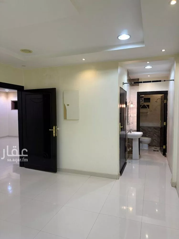 شقة للإيجار في شارع يحيى بن البناء, حي عكاظ, مدينة الرياض, منطقة الرياض