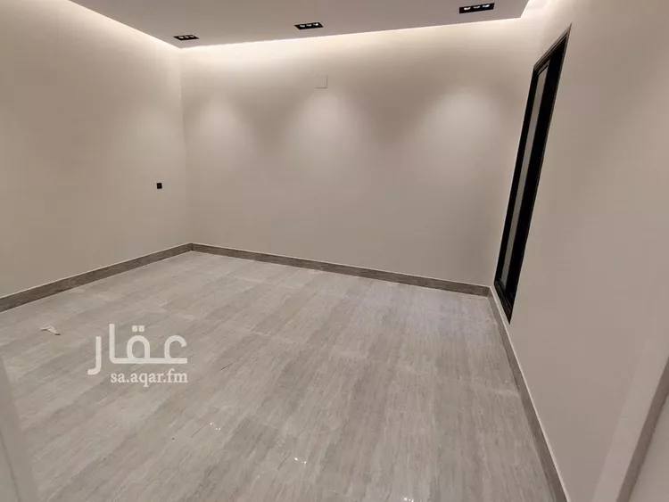 فيلا للبيع في شارع زينب بنت أبي سلمة, حي الرمال, مدينة الرياض, منطقة الرياض صورة 4