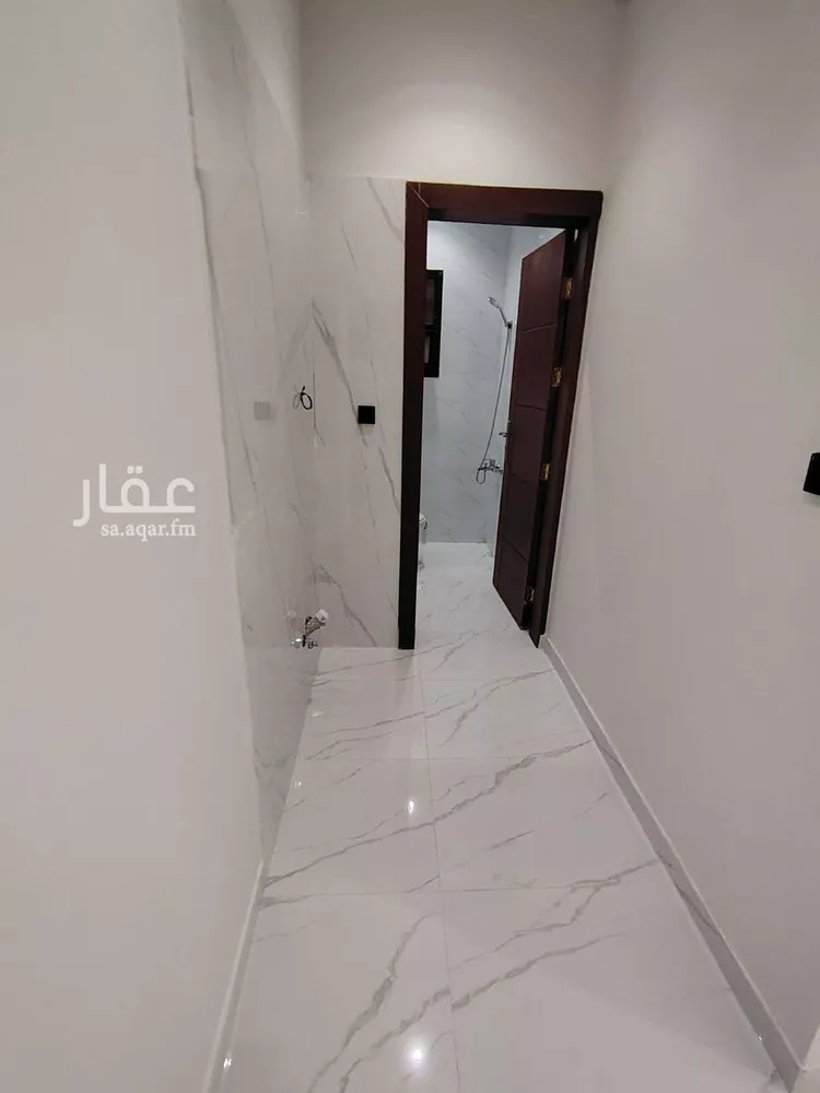 فيلا للبيع في شارع الحسن السلمي, حي النهضة, مدينة الرياض, منطقة الرياض صورة 3