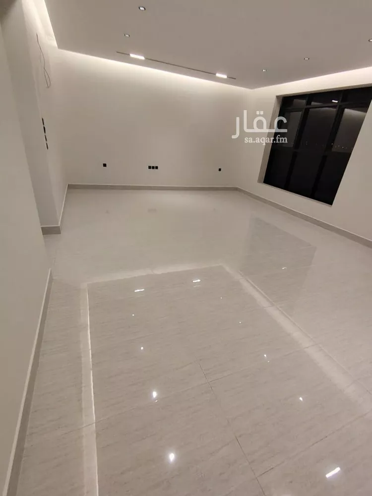 فيلا للبيع في شارع وادي الساحل, حي الرمال, مدينة الرياض, منطقة الرياض صورة 2