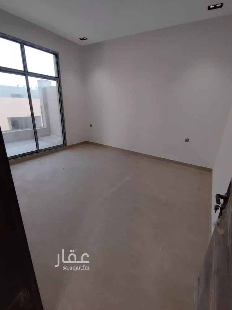 فيلا للبيع في شارع وادي الساحل, حي الرمال, مدينة الرياض, منطقة الرياض صورة 3