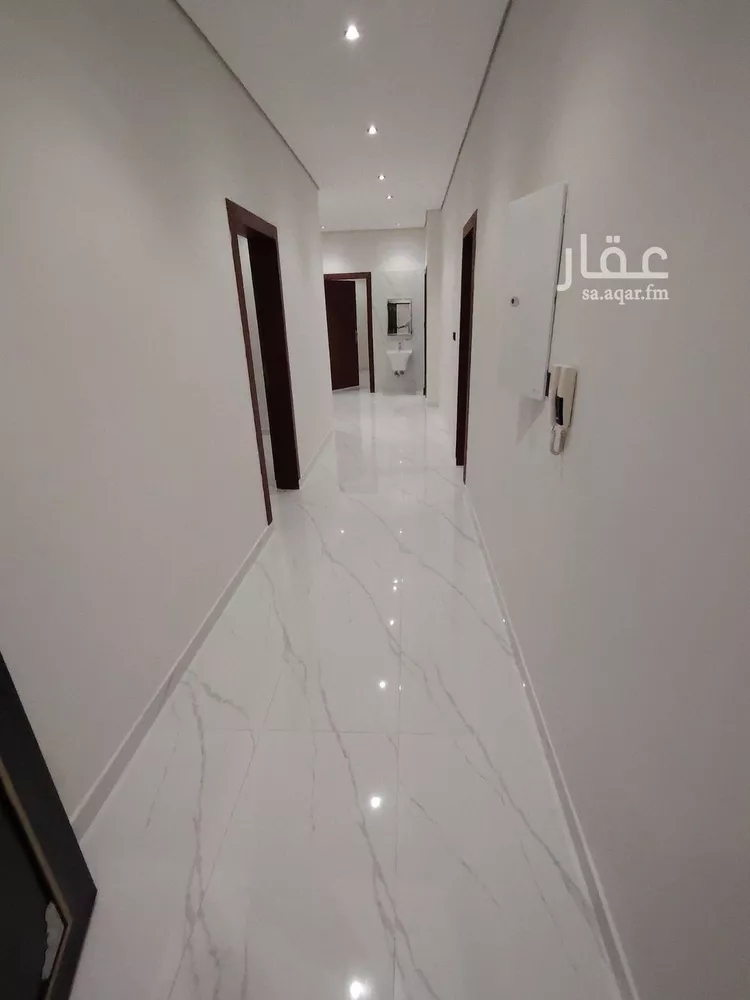 فيلا للبيع في شارع الحسن السلمي, حي النهضة, مدينة الرياض, منطقة الرياض صورة 2