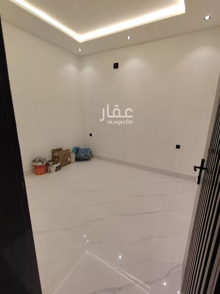 فيلا للبيع في شارع عبيدالله الفقيه, حي الرمال, مدينة الرياض, منطقة الرياض صورة 5