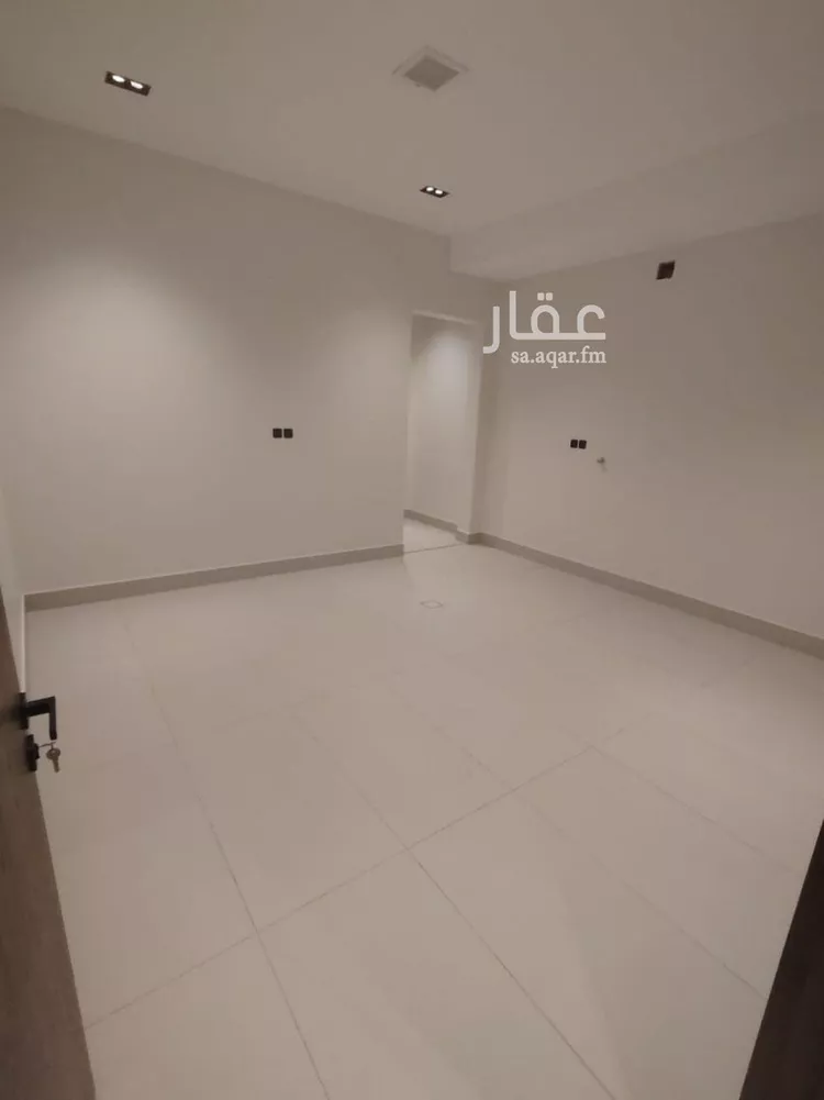 دور للبيع في شارع المنصور, حي الخليج, مدينة الرياض, منطقة الرياض صورة 2
