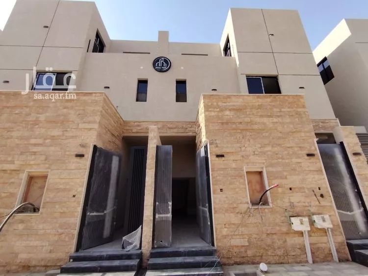 فيلا للبيع في شارع وادي الساحل, حي الرمال, مدينة الرياض, منطقة الرياض