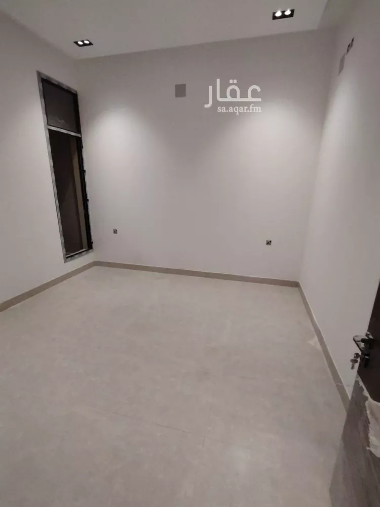 فيلا للبيع في شارع وادي الساحل, حي الرمال, مدينة الرياض, منطقة الرياض صورة 5