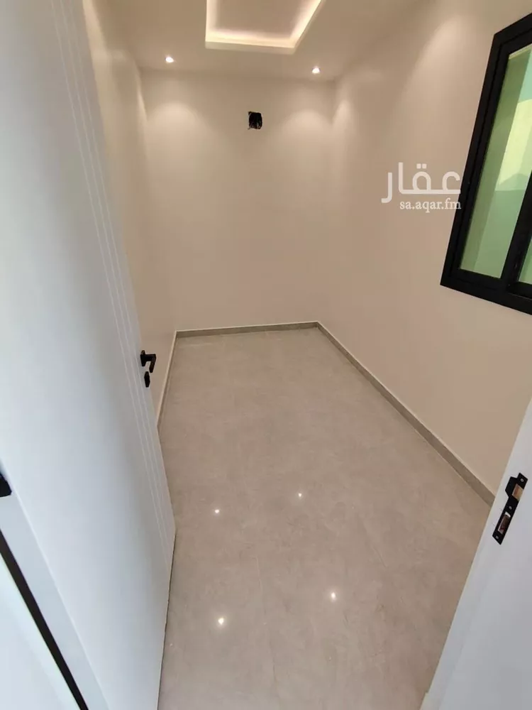 فيلا للبيع في شارع رقم 86, حي الندوة, مدينة الرياض, منطقة الرياض صورة 2