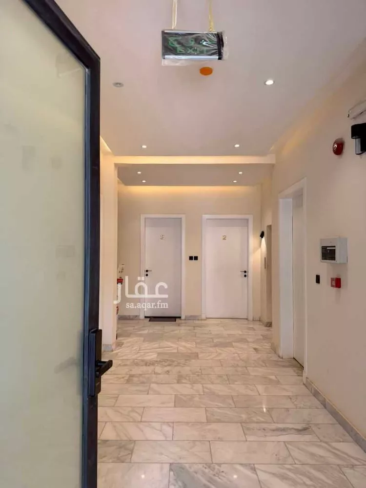 عمارة للإيجار في شارع الامام عبدالله بن ثنيان ال سعود, حي الضباط, مدينة الرياض, منطقة الرياض صورة 2