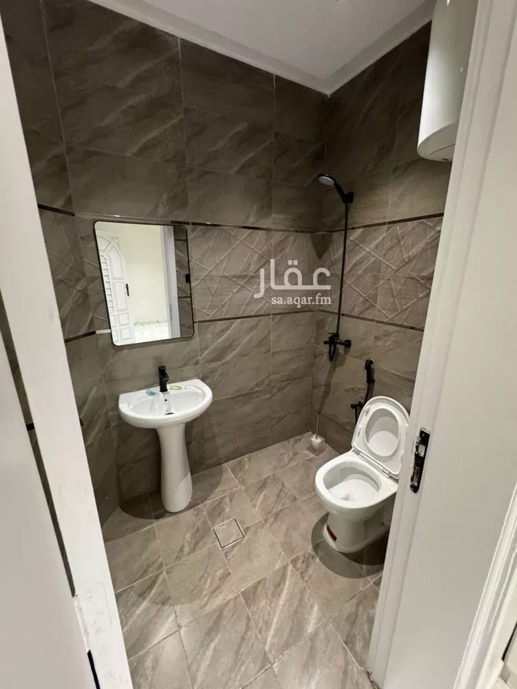 شقة للإيجار في شارع عبدالله بن شهيوين, حي الملقا, مدينة الرياض, منطقة الرياض صورة 3