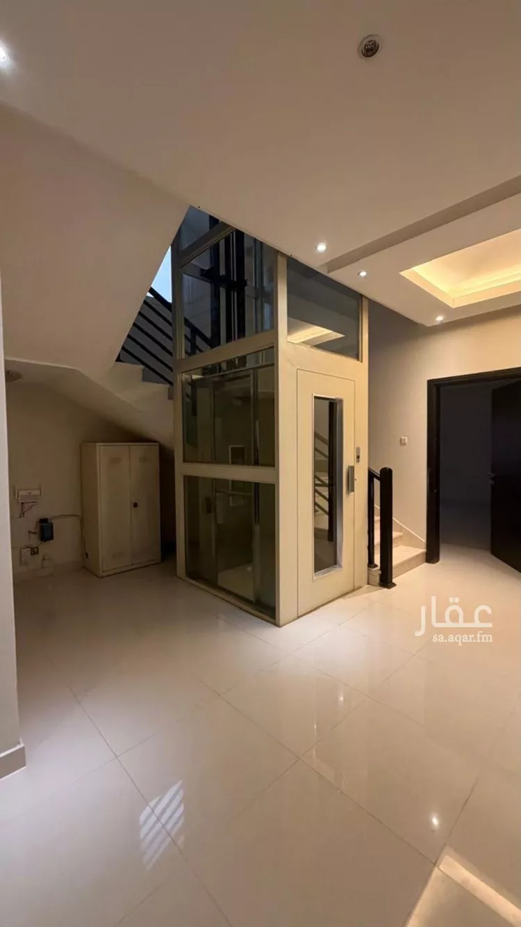 فيلا للبيع في شارع أشيقر, حي الياسمين, مدينة الرياض, منطقة الرياض صورة 2