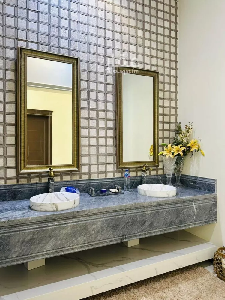 فيلا للبيع في شارع محمد مسعود الفاسي, حي الرمال, مدينة الرياض, منطقة الرياض صورة 2