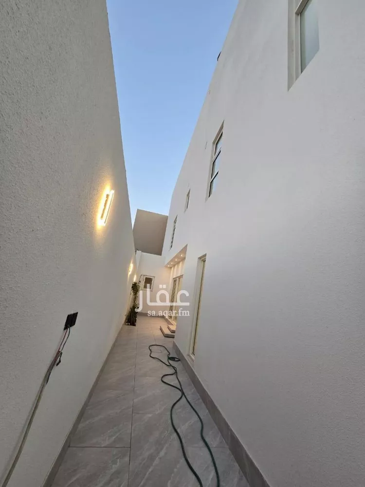 فيلا للبيع في شارع محمد بن خالد, حي العارض, مدينة الرياض, منطقة الرياض صورة 2