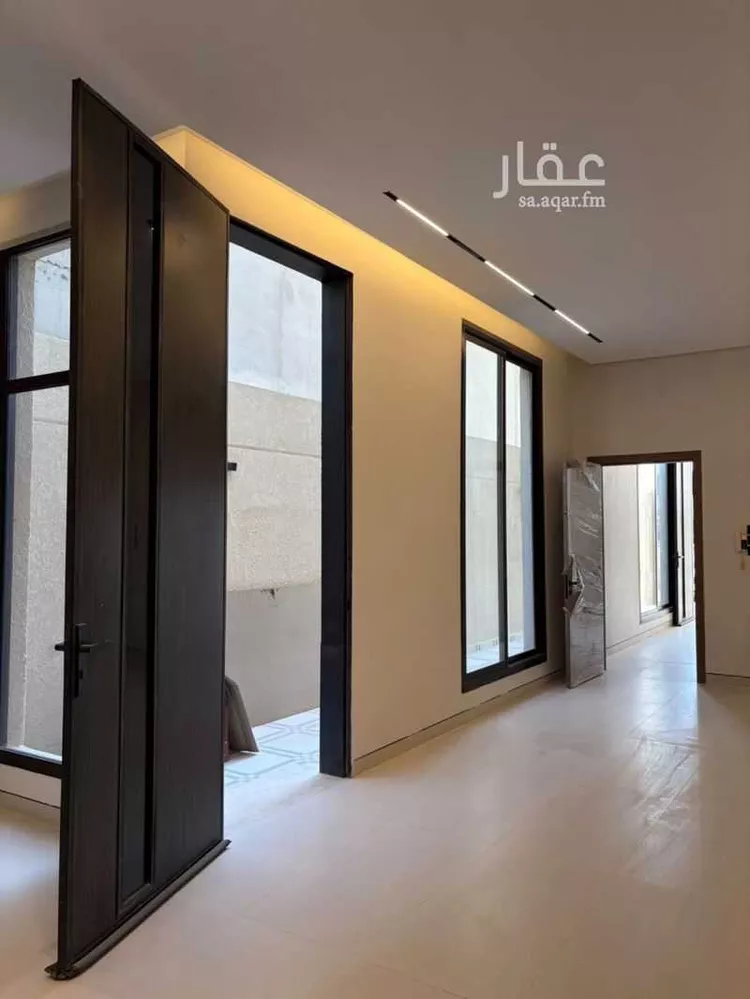 Floor for Rent in Riyadh Al Janadriyah صورة 2