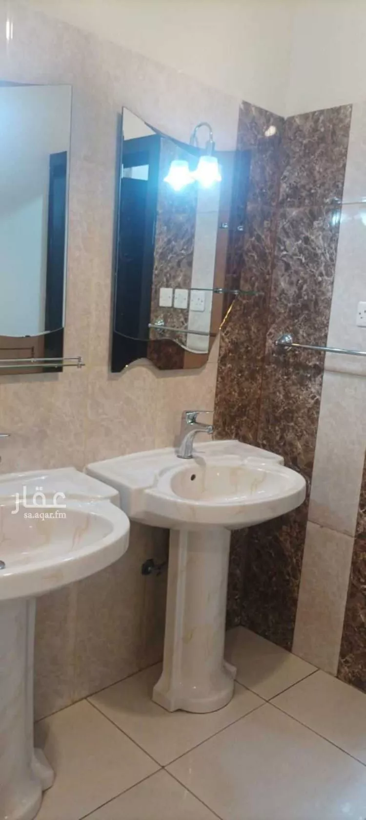 عمارة للإيجار في شارع شارع القبضة, حي الوصايف, مدينة أبها, منطقة عسير صورة 2