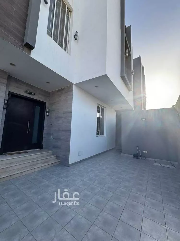 فيلا للبيع في شارع الإمام الحراني, حي الزمرد, مدينة جدة, منطقة مكة المكرمة صورة 3