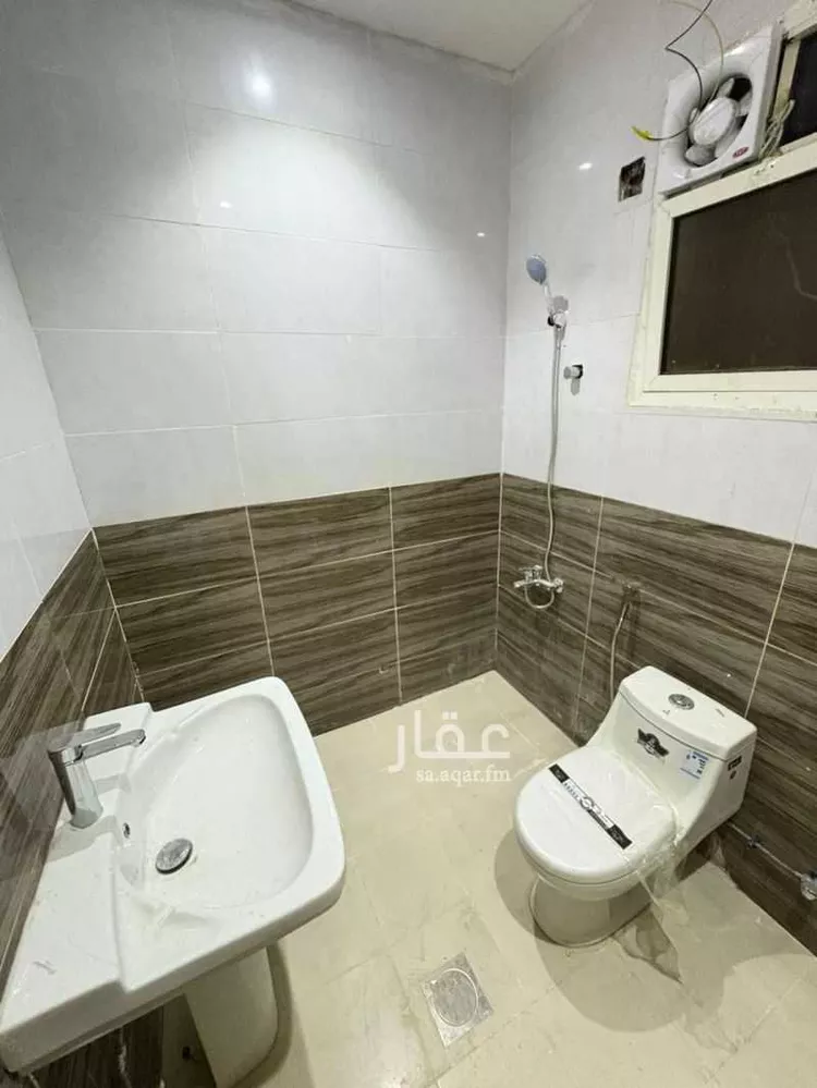 شقة للإيجار في شارع ابن تيمية, حي بدر, مدينة الرياض, منطقة الرياض صورة 2